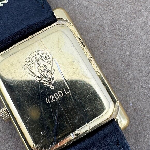 Vintage Super Thin Gucci Gold Watch New Black Leather Strap - Picture 3 of 8
